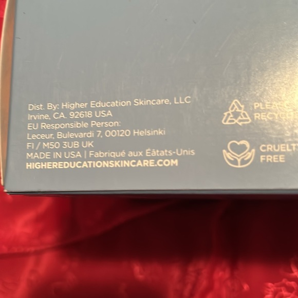 NIB Skin Care Repair Set by Higher Education - Picture 6 of 7